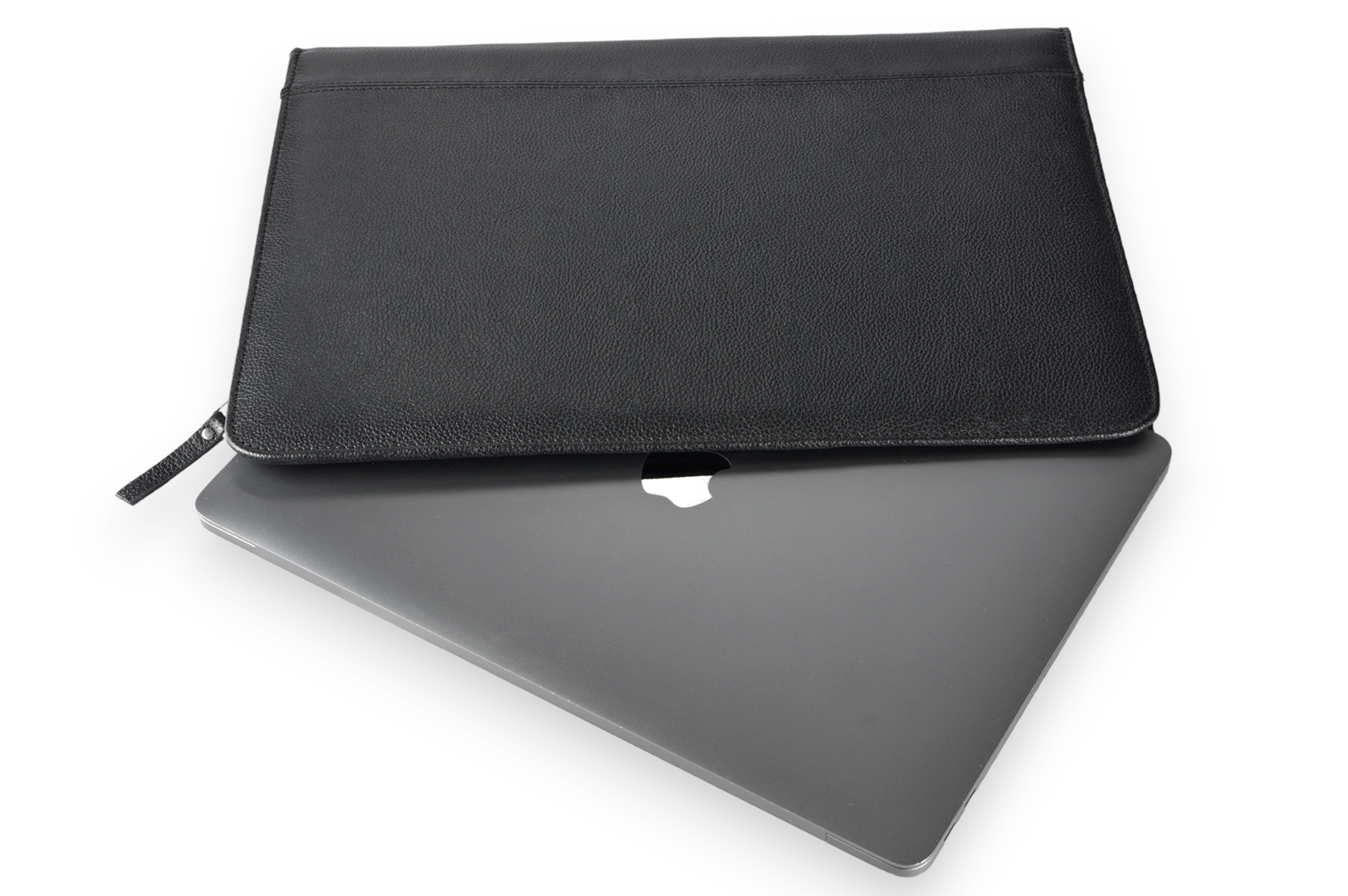 A4 size conference folder with a zipper made of genuine leather. 26BL 4-1F