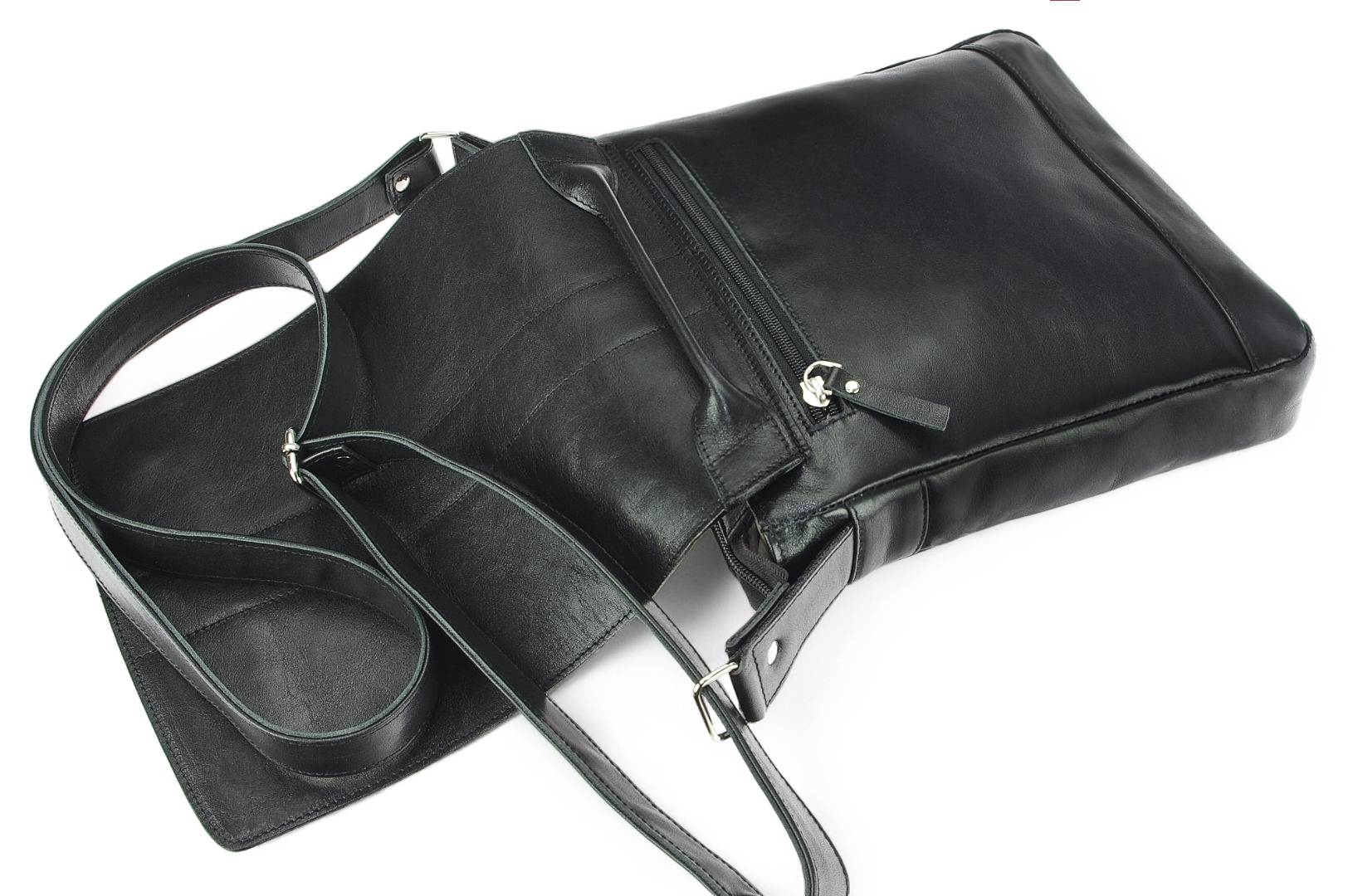  Classic leather shoulder bag. 33 BL-0-1BG