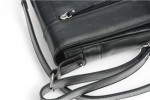   Classic leather shoulder bag. 36 BL-0-1BG