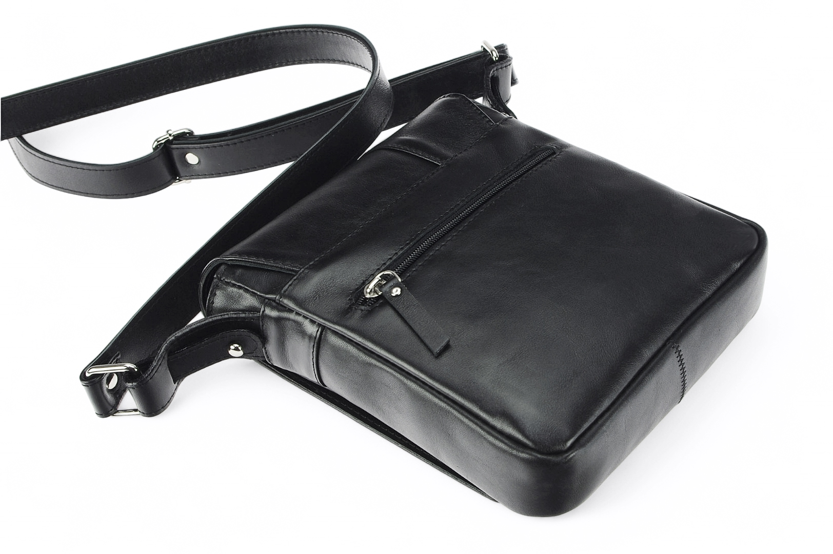   Classic leather shoulder bag. 36 BL-0-1BG