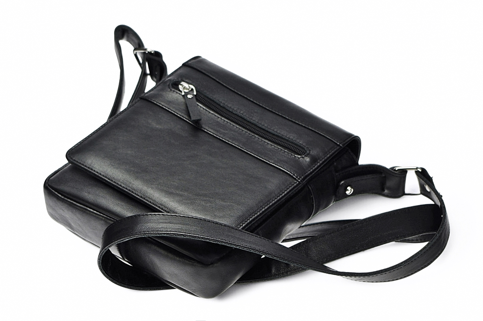   Classic leather shoulder bag. 37 BL-0-1BG