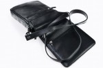 Classic leather shoulder bag. 43 BL-0-1BG