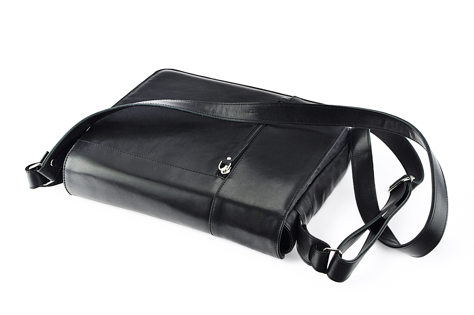 Classic leather shoulder bag. 47 BL-0-1BG