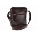 Classic leather shoulder bag. 52 BL-0-2BG