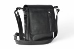 Classic leather shoulder bag. 54 BL-0-1BG