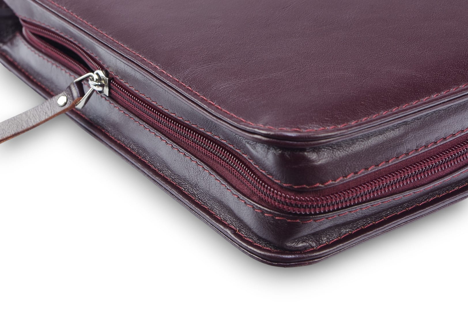 A4 size conference folder with a zipper made of genuine leather. 24R BL 0-2F