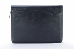 A4 size conference folder with a zipper made of genuine leather. 24 BL 0-1F