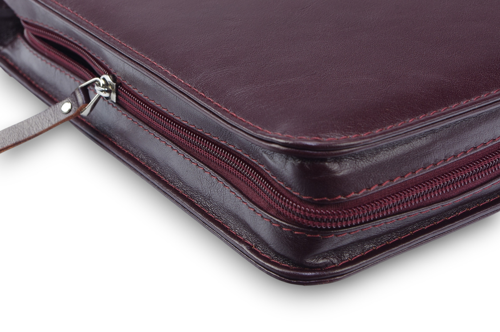 A4 size conference folder with a zipper made of genuine leather. 24 BL 0-2F