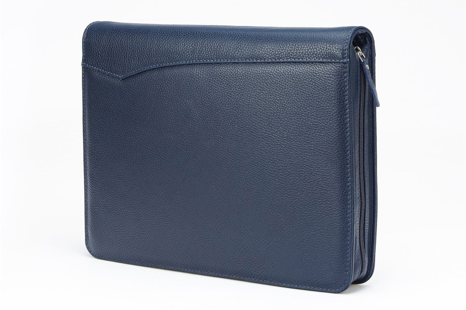 A4 size conference folder with a zipper made of genuine leather. 24 EL 4-3F